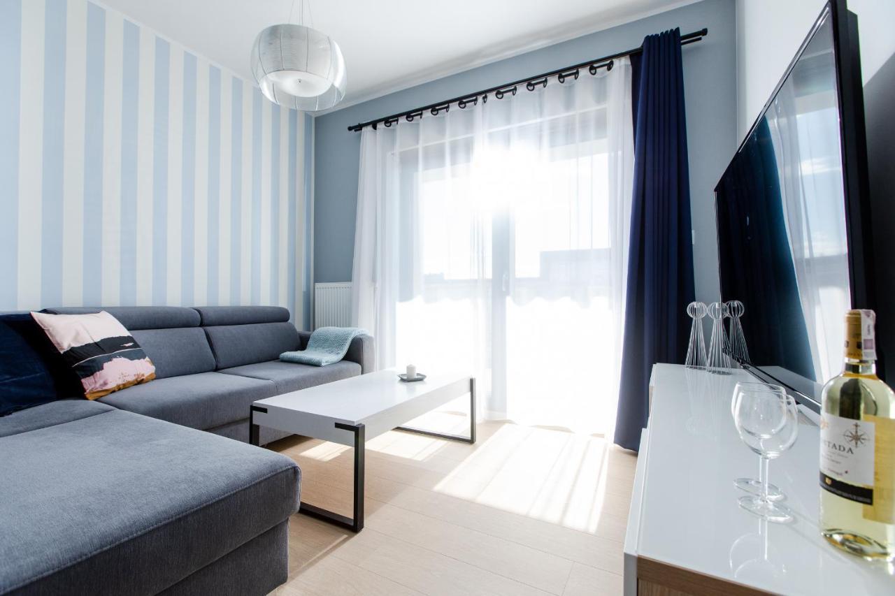 Apartament Blekitny Gardenia Dziwnow Z Widokiem Na Morze Epapartamenty Exterior photo